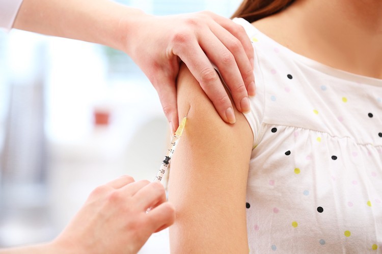 Чи вакцинувати дитину у період пандемії? Пояснює ВООЗ та ЦГЗ